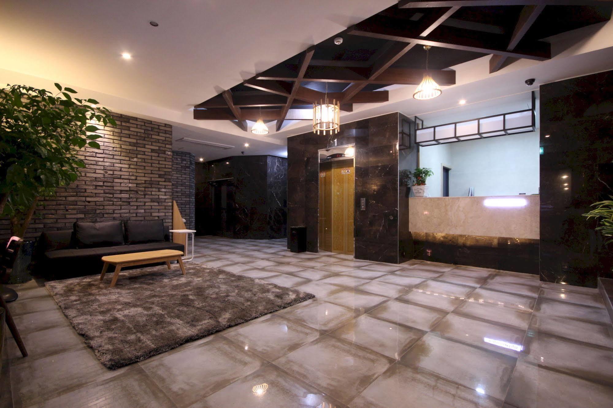 The Club Hotel Seomyeon Busan Exterior photo